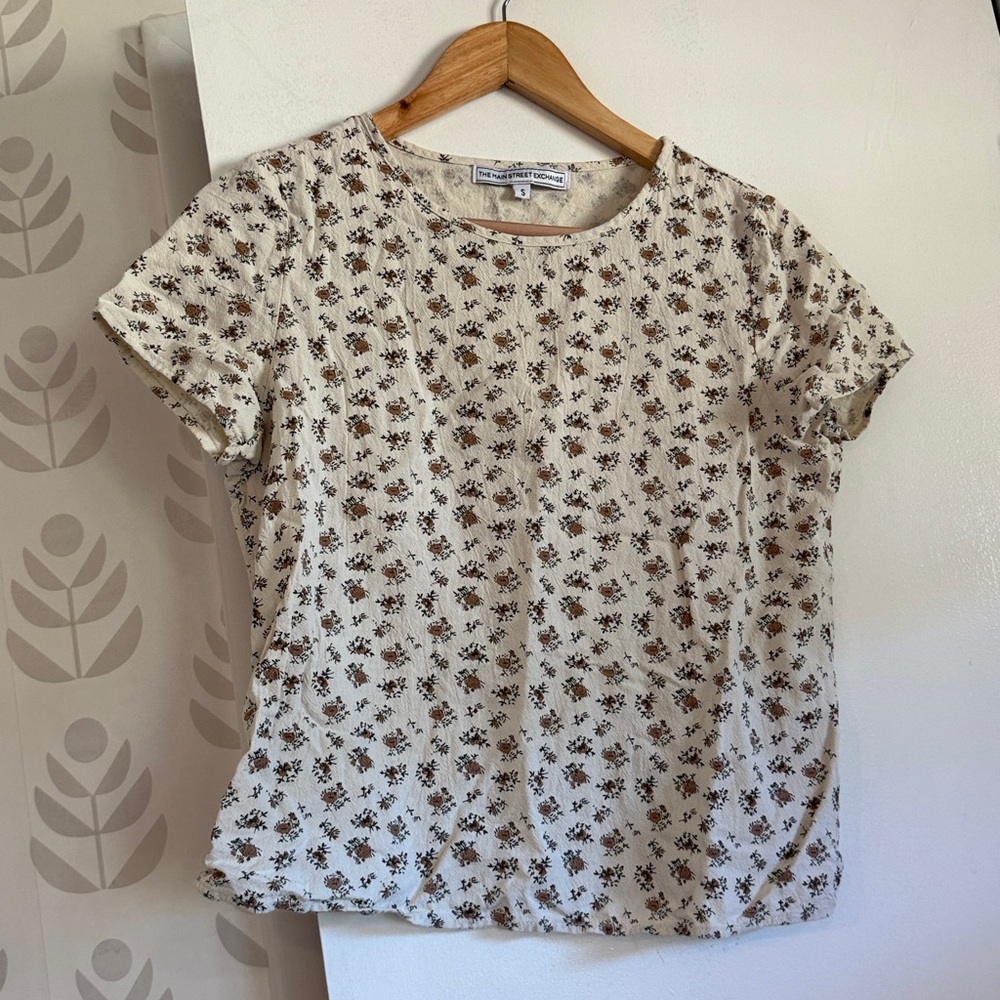 Floral Print Short Sleeve Top
